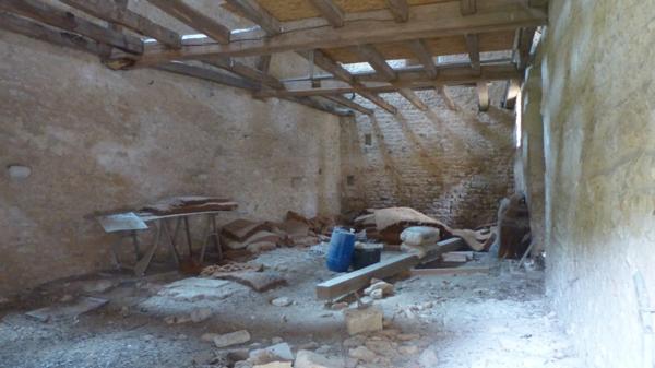 Grange à vendre AIRVAULT (79) terrain 194 m²