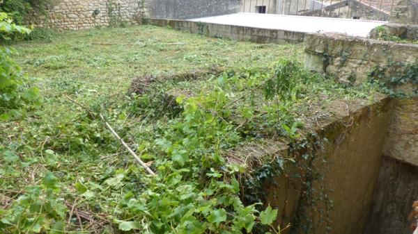 Grange à vendre AIRVAULT (79) terrain 194 m²