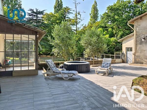 Maison à vendre 6 pièces 199 m² Échiré