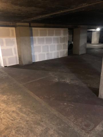 Achat parking / box Paris 18 - 22 m² - 26 000 €