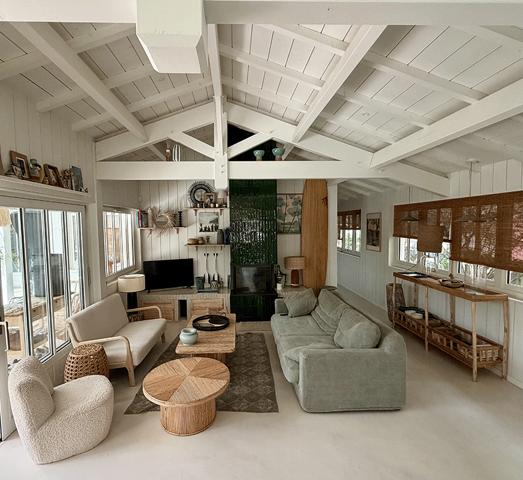 Cap Ferret, entre bassin et océan, ravissante villa bois, 4 chambres, 3 SB/SE, piscine chauffée, 3 cabanons, sur très belle parcelle végétalisée de 800m2