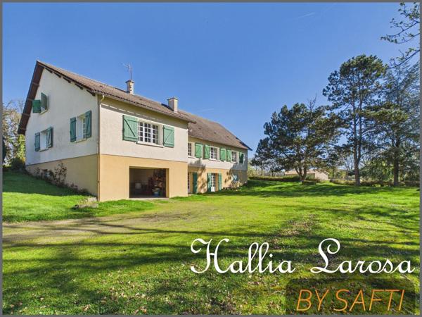 Pavillon de type 7 avec garage et jardin
