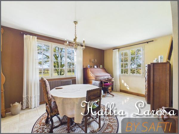 Pavillon de type 7 avec garage et jardin