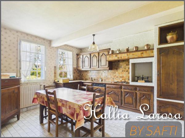 Pavillon de type 7 avec garage et jardin