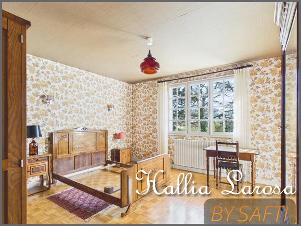 Pavillon de type 7 avec garage et jardin