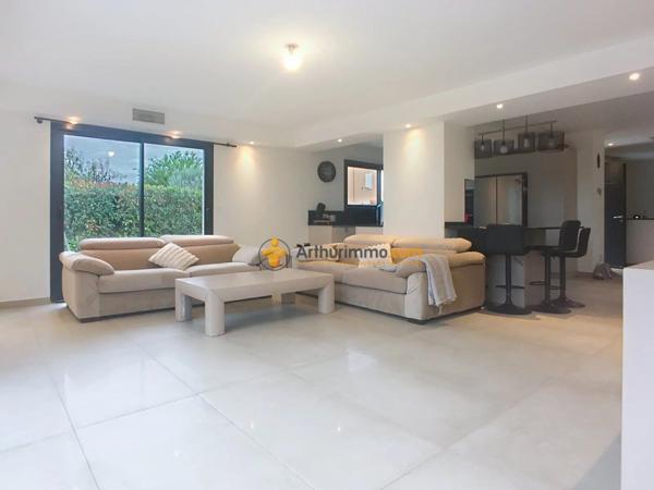 Vente                                                      Villa
                        
                     5 pièces                      150 m2                     à Villeneuve-de-la-Raho