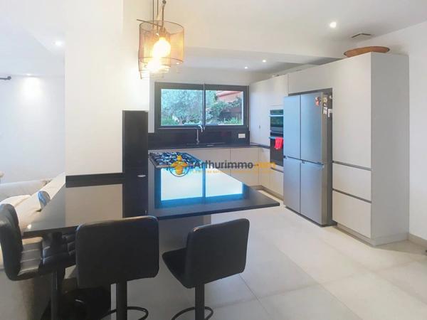 Vente                                                      Villa
                        
                     5 pièces                      150 m2                     à Villeneuve-de-la-Raho