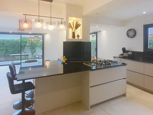 Vente                                                      Villa
                        
                     5 pièces                      150 m2                     à Villeneuve-de-la-Raho
