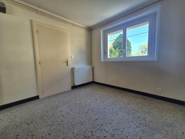 Location                                                      Maison
                        
                     5 pièces                      137 m2                     à Brive-la-Gaillarde