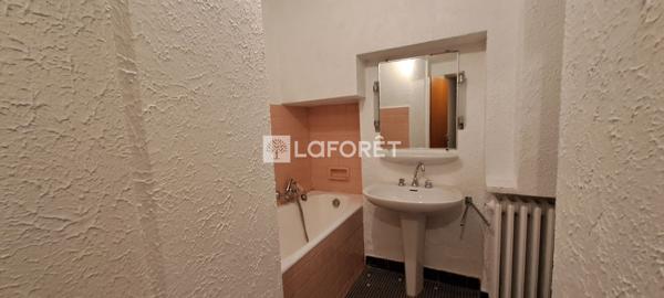 Achat maison Saint-Flour - 9 pièce(s) - 160 m² - 66 000 €