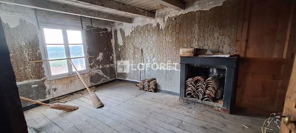 Achat maison Saint-Flour - 9 pièce(s) - 160 m² - 66 000 €