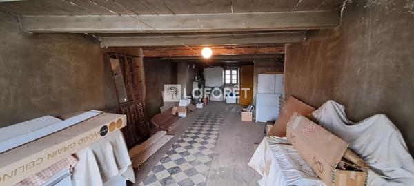 Achat maison Saint-Flour - 9 pièce(s) - 160 m² - 66 000 €