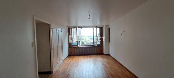 Achat maison Saint-Flour - 9 pièce(s) - 160 m² - 66 000 €