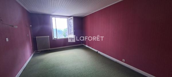 Achat maison Saint-Flour - 9 pièce(s) - 160 m² - 66 000 €