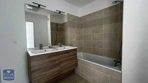 Appartement à louer 3 pièces 66.58m² Nieppe (59850)