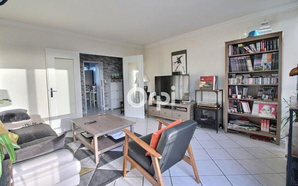 Appartement à vendre    3 pièces • 69 m2 Viry-Châtillon