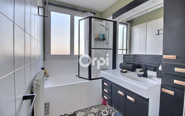 Appartement à vendre    3 pièces • 69 m2 Viry-Châtillon