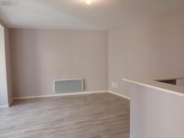 Appartement à louer à Langres en Haute-Marne (52200), ref : 52020-918925