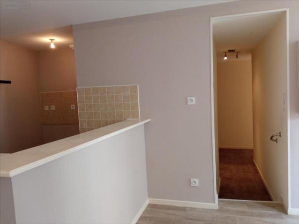 Appartement à louer à Langres en Haute-Marne (52200), ref : 52020-918925