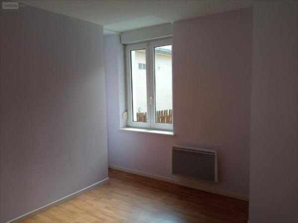 Appartement à louer à Langres en Haute-Marne (52200), ref : 52020-918925