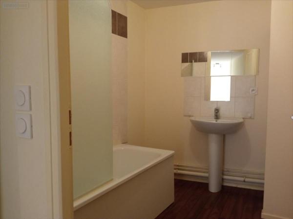 Appartement à louer à Langres en Haute-Marne (52200), ref : 52020-918925