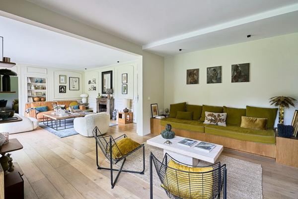 Vente Maison de luxe Croix 9 Pièces 290.2 m²