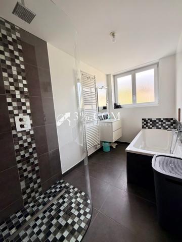 Maison 5 pièce(s) 3 chambre(s) 102 m²