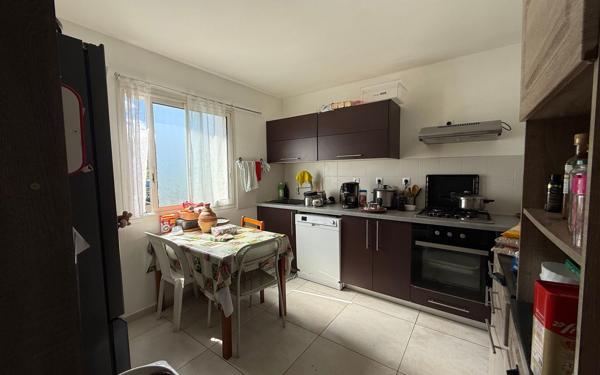 Appartement à vendre    4 pièces •  Saint-Pierre