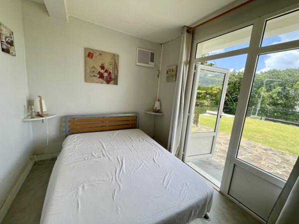 A VENDRE SUR GOSIER JOLIE PROPRIETE VILLA T5 +BUNGALOW T2 AVEC PISCINE VUE MER