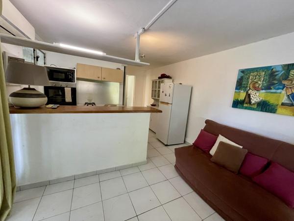 A VENDRE SUR GOSIER JOLIE PROPRIETE VILLA T5 +BUNGALOW T2 AVEC PISCINE VUE MER