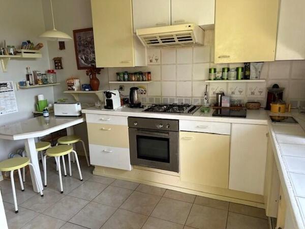 A VENDRE SUR GOSIER JOLIE PROPRIETE VILLA T5 +BUNGALOW T2 AVEC PISCINE VUE MER
