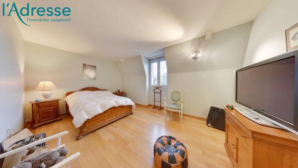 Maison Montfermeil 9 pièce(s) 360 m2