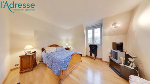 Maison Montfermeil 9 pièce(s) 360 m2