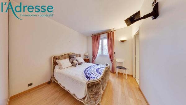 Maison Montfermeil 9 pièce(s) 360 m2