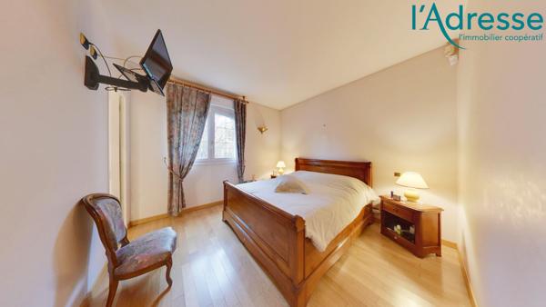 Maison Montfermeil 9 pièce(s) 360 m2