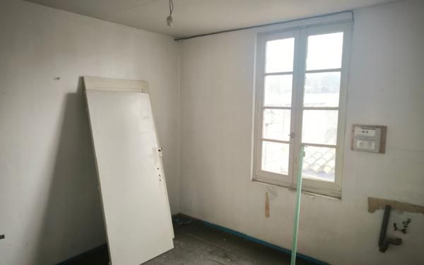 Immeuble à vendre    4 pièces •  Limoux