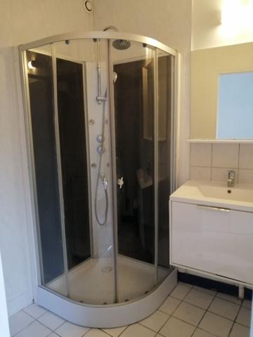 IMMEUBLE DE RAPPORT - GOUAREC - 4 APPARTEMENTS - RENTABILITE 9%