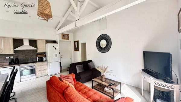 SANARY SUR MER - APPARTEMENT DE TYPE 3 - PARKING PRIVATIF