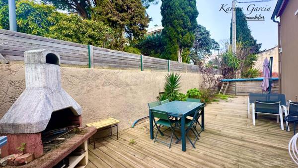 SANARY SUR MER - APPARTEMENT DE TYPE 3 - PARKING PRIVATIF