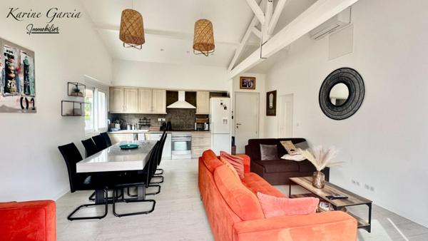 SANARY SUR MER - APPARTEMENT DE TYPE 3 - PARKING PRIVATIF