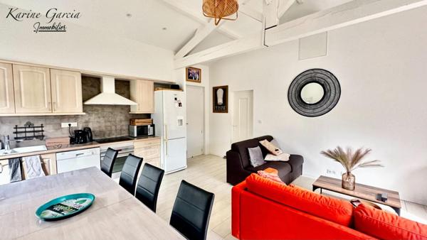 SANARY SUR MER - APPARTEMENT DE TYPE 3 - PARKING PRIVATIF