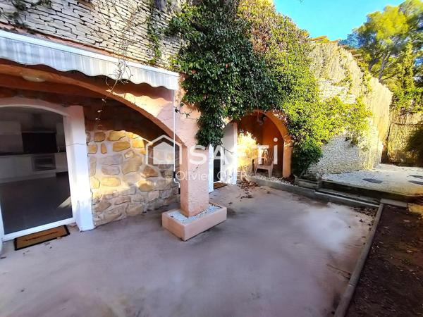 Appartement T2 Bis (50m² habitable) en rez-de-jardin à Six-Fours-les-Plages avec jardin privatif (62 m²) à l'orée de la forêt de Janas