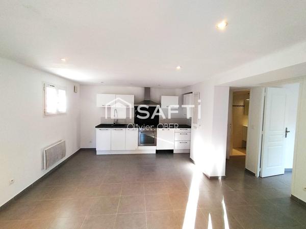 Appartement T2 Bis (50m² habitable) en rez-de-jardin à Six-Fours-les-Plages avec jardin privatif (62 m²) à l'orée de la forêt de Janas