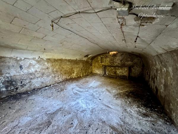 En exclusivité – Maison à rénover avec terrain de plus de 1000 m² – Le Lude (72800)