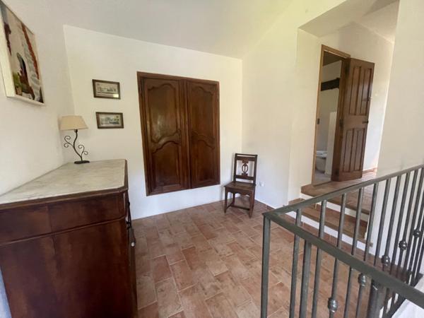 Maison de caractère à vendre 6 pièces AIX EN PROVENCE (13)