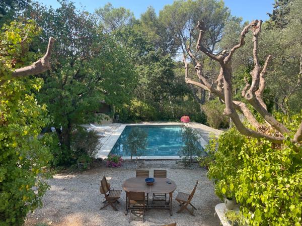 Maison de caractère à vendre 6 pièces AIX EN PROVENCE (13)