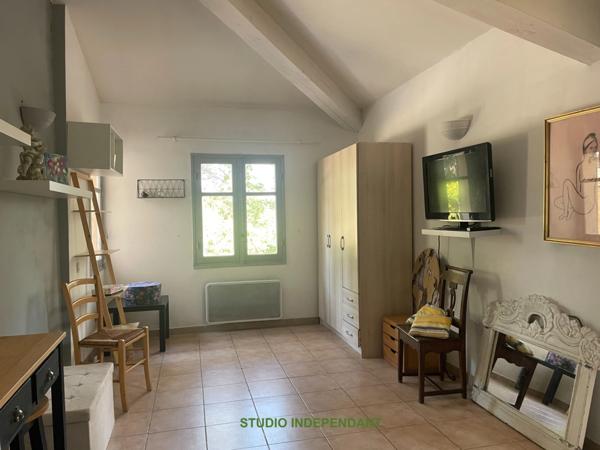 Maison de caractère à vendre 6 pièces AIX EN PROVENCE (13)