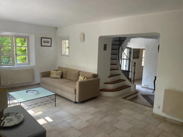 Maison de caractère à vendre 6 pièces AIX EN PROVENCE (13)