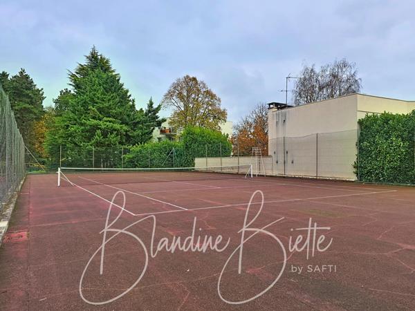Appartement familial avec piscine et tennis