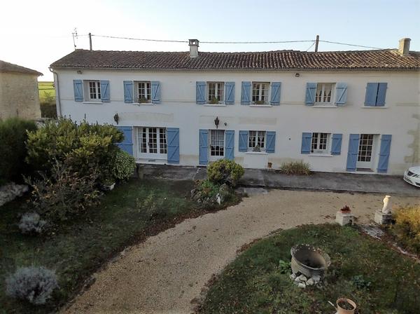 Matha, Maison - 7 piece(s) - 190 m2, 225 000  HAI